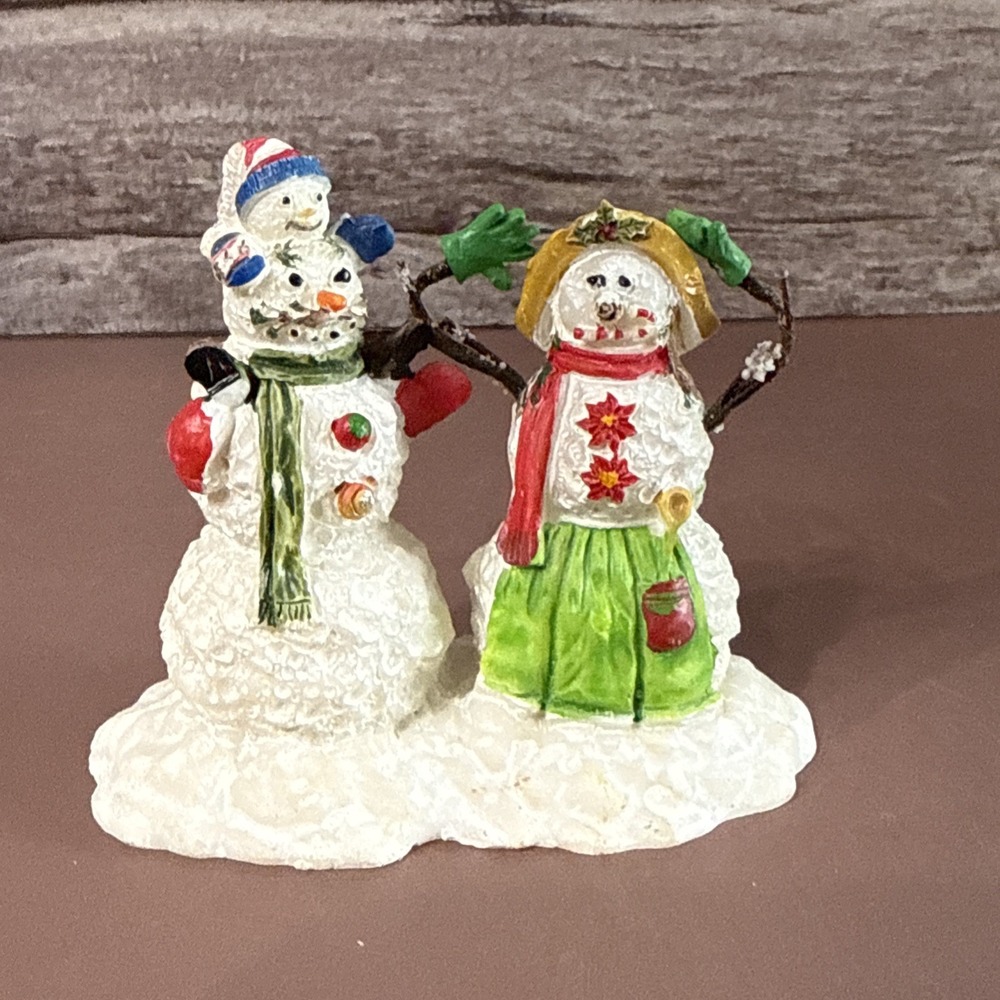 Lemax 2005 Snow Family Coventry Cove Snowman Family